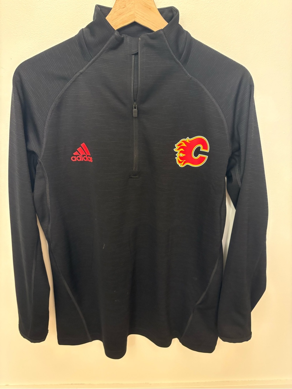 Adidas Women’s Men's Calgary Flames Black 1/4 Zip Pullover